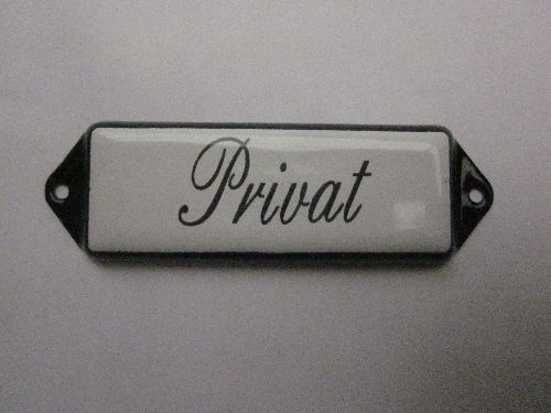 Emaille 'Privat" oor